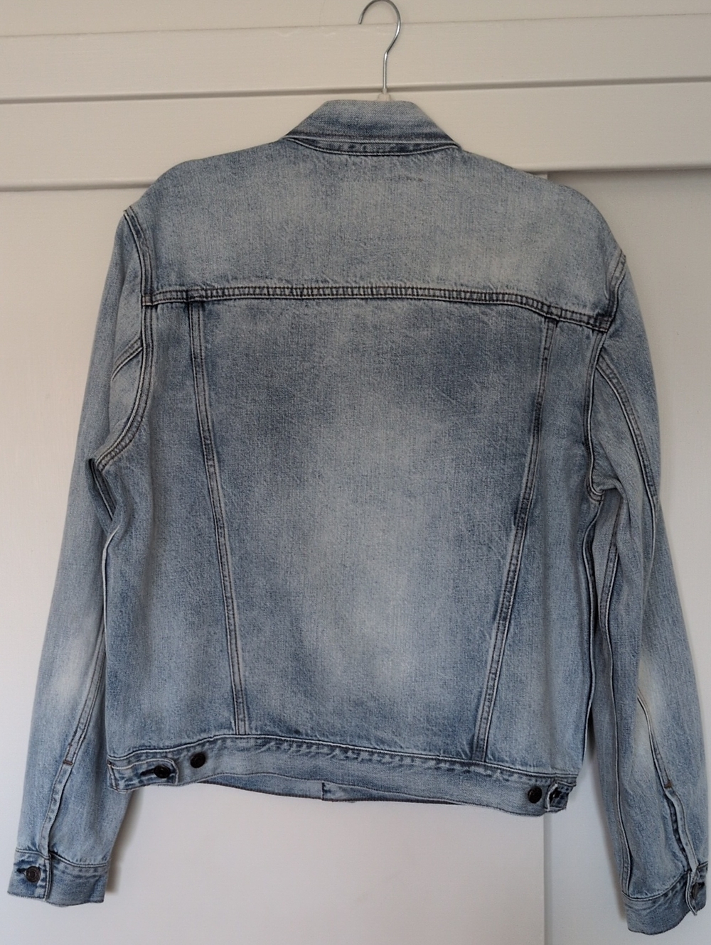 GAP Light Blue Washed Denim Jean Jacket - Picture 2 of 12